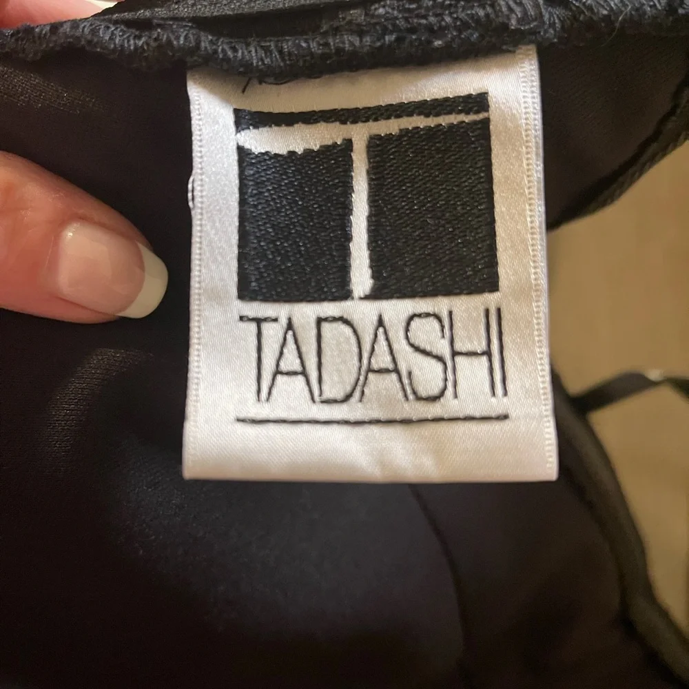 Tadashi Shoji ** missing